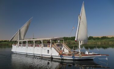 Sailing Into History: Egypt by Dahabiya